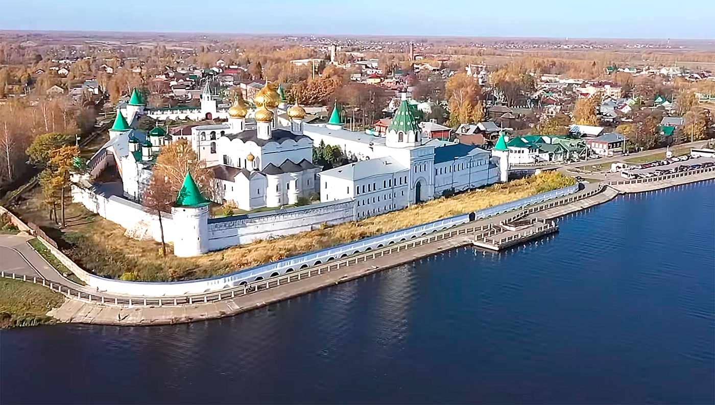 Круизы по Золотому кольцу России на теплоходе Круизы по Золотому кольцу России на теплоходе